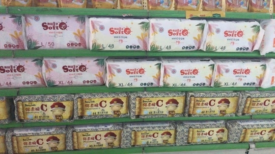 Beschikbare Vrije Steekproef Super Zachte In te ademen Pasgeboren Nappies trekken Babyluier uit