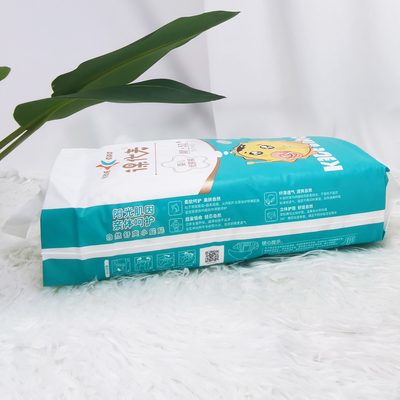 De Broek In te ademen Zachte Luiers van de baby trekken de Beschikbare Luier Nappies uit
