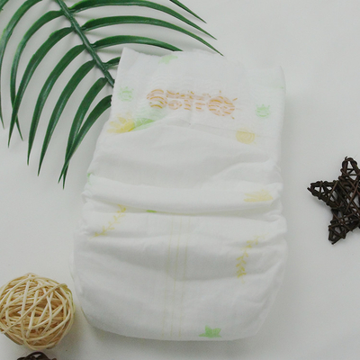 OEM Zwitserse kwaliteit Enorme absorptie babyluiers Luiers Zachte pull-up babyluiers