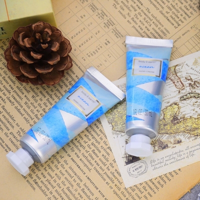De niet Vettige Formule absorbeert Skincare-Verjongene Lichaams snel Lotion