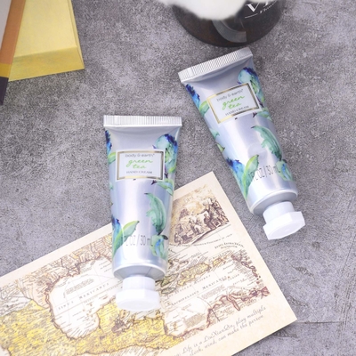 De niet Vettige Formule absorbeert Skincare-Verjongene Lichaams snel Lotion